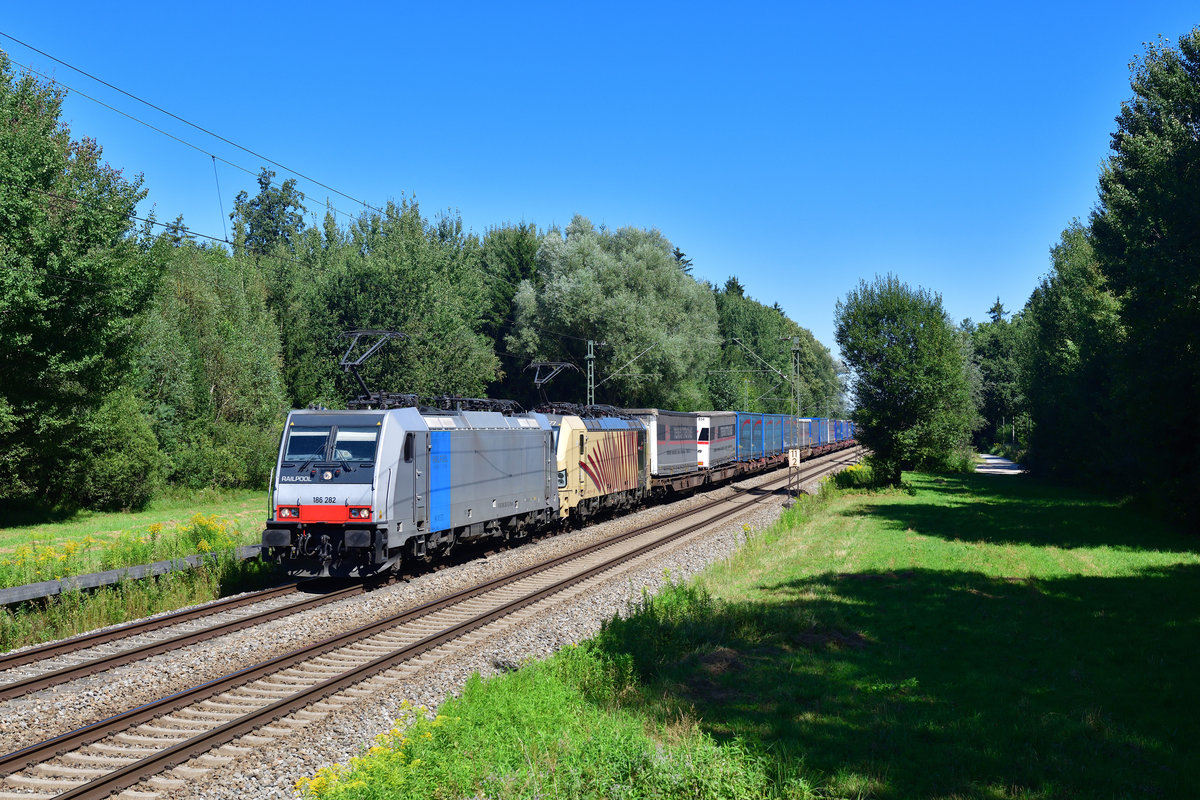 186 282 + 193 777 mit DGS 43821 am 21.08.2020 bei Brannenburg.