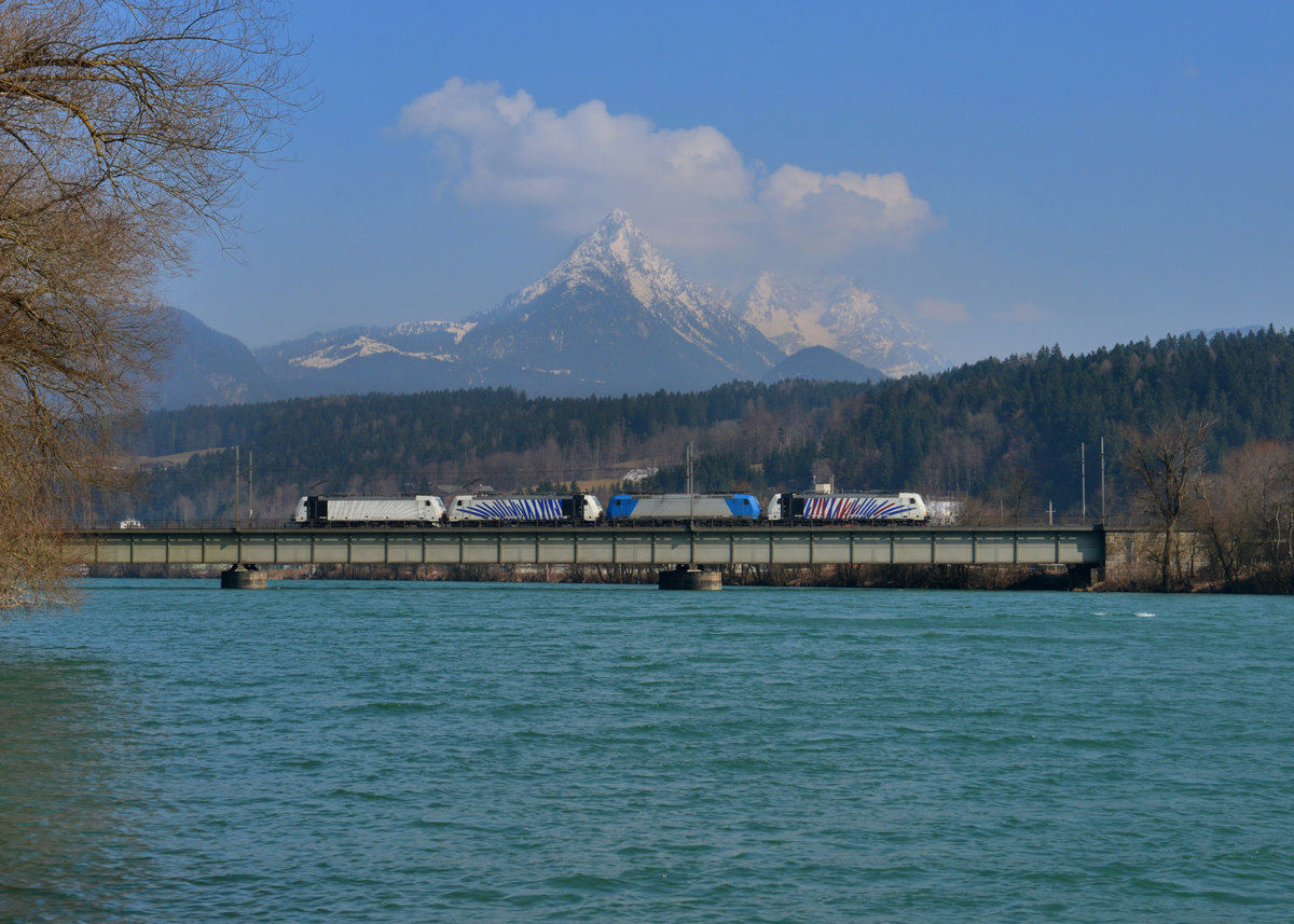 186 444 + 185 525 + 186 441 + 186 443 am 14.03.2016 bei Kirchbichl. 
