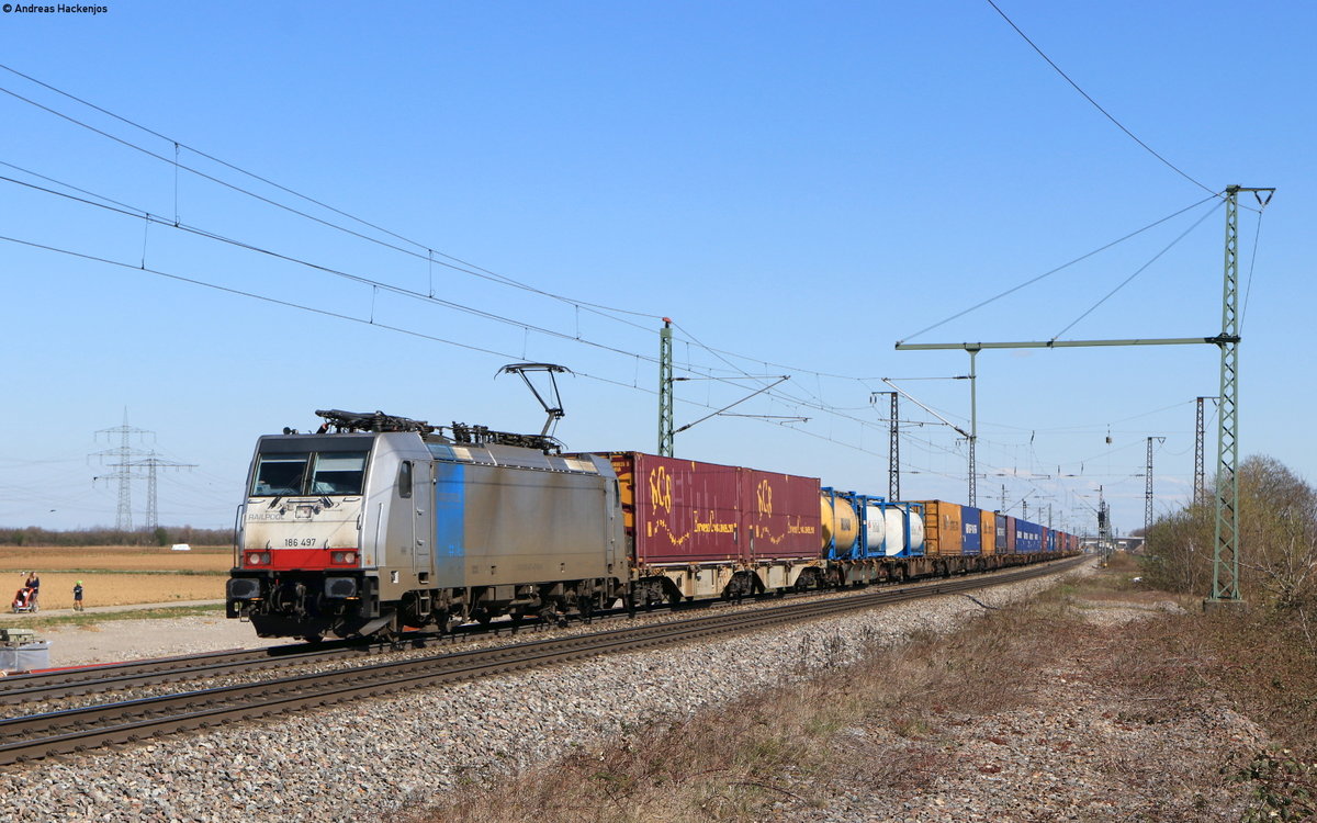 186 497 mit dem DGS 40043 (Zeebrugge Vorming-Milano SM) bei Schliengen 31.3.20