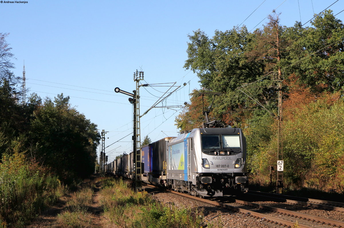187 007-0 mit dem DGS 43708 (Domodossola-Karlsruhe Gbf) bei Forchheim 25.9.18