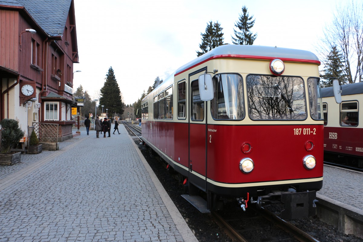 187 011 2 im Bahnhof Drei Annen Hohne am 21.03.2015