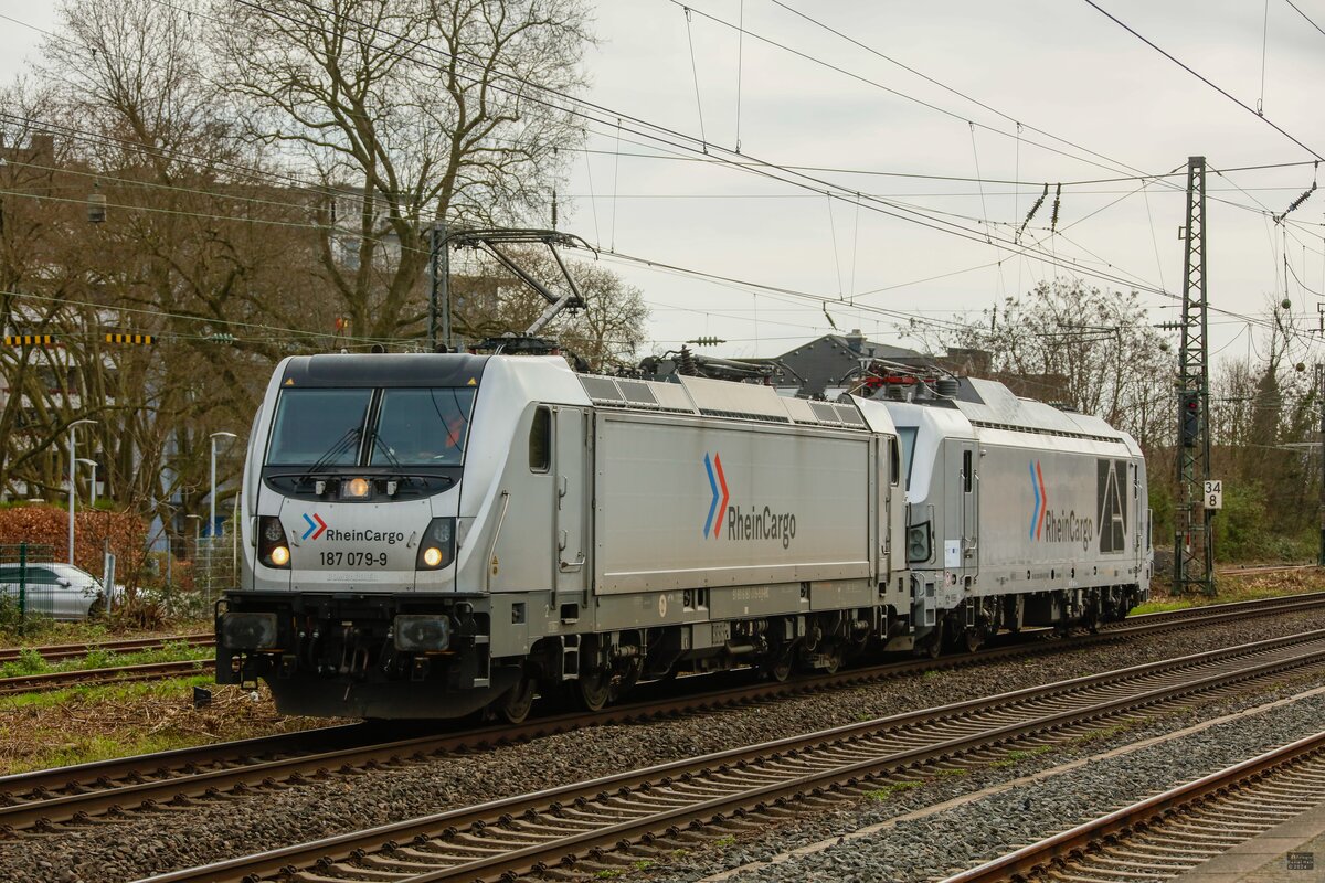 187 079-9 RheinCargo & RheinCargo 248 058 in Hilden, M�rz 2024.