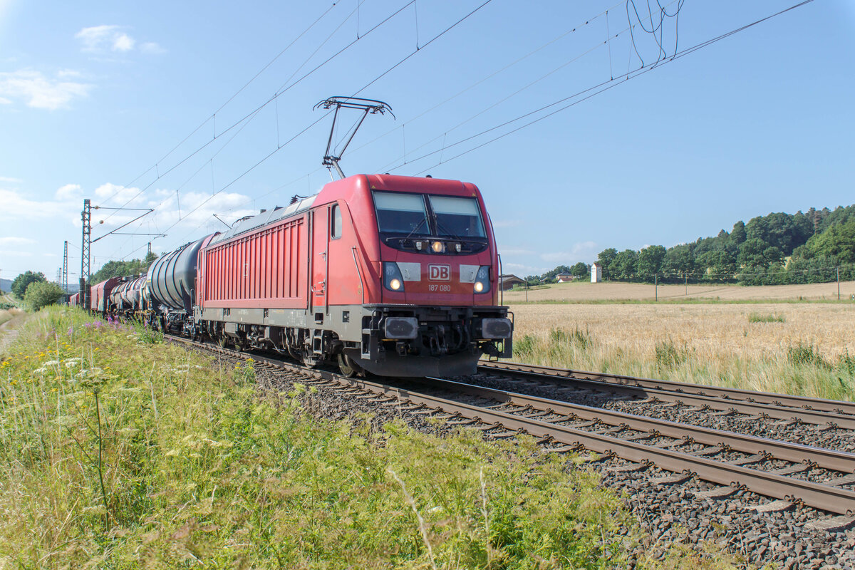 187 080-7 gesehen am 21.07.2021 bei Kerzell.