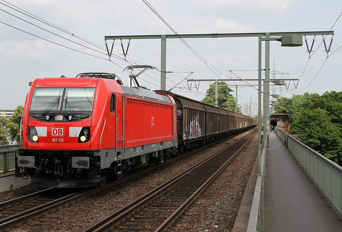 187 116 auf der Kölner Südbrücke am 23.06.2017