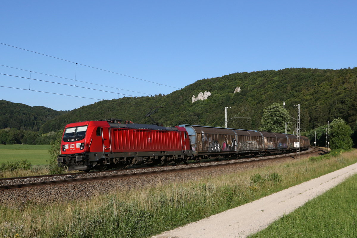 187 140 aus Ingolstadt kommend am 30. Juni 2020 bei Dollnstein im Altmühltal.