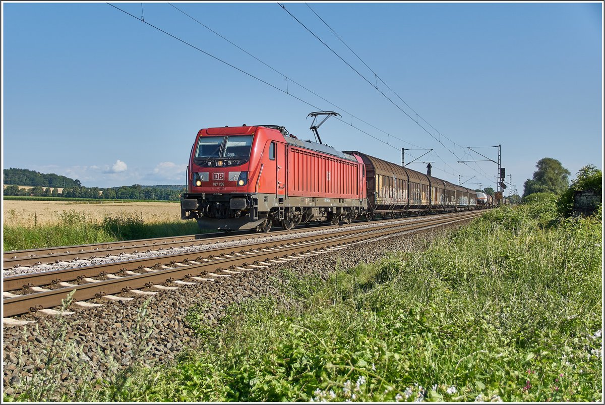 187 156-5 ist am 22.07.2020 bei Friedland in Richtung Süden unterwegs.