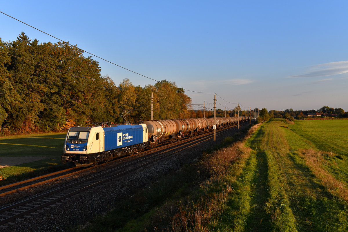 187 323 mit GAG 49198 am 14.10.2018 bei Andorf. 