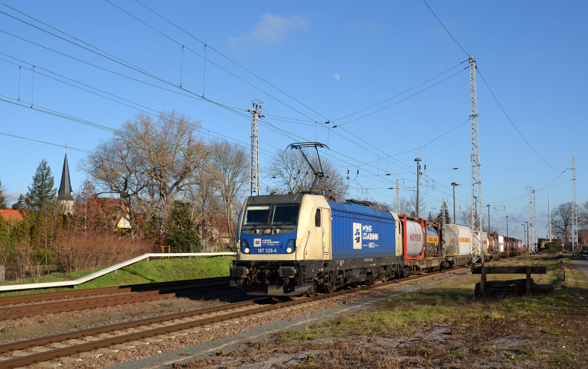187 326 der WLC führte am 05.02.20 den Bertschi-Zug aus Ruhland kommend durch Peißen Richtung Halle(S). Ziel war der BASF-Standort Ludwigshafen.