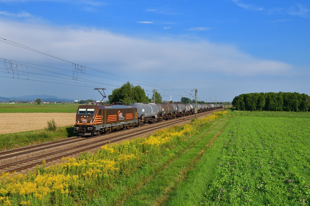 187 535 mit einem Kesselzug am 30.08.2019 bei Stephansposching. 