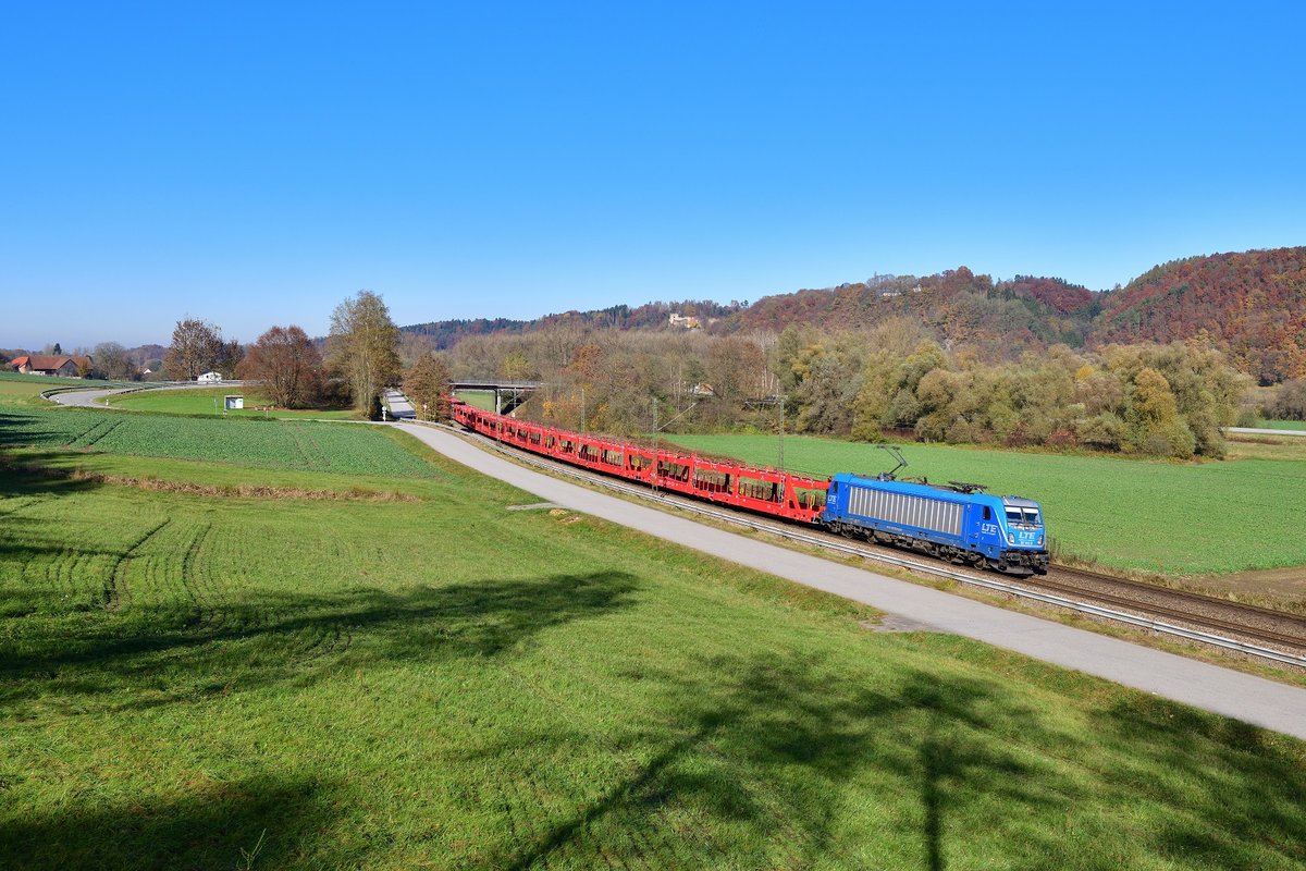 187 932 mit DGS 47169 am 07.11.2020 bei Vilshofen.