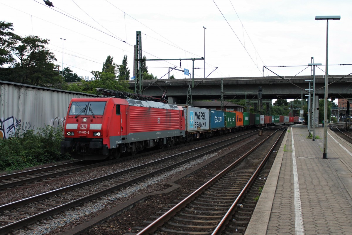 189 010-2 am 13.08.2014 nun mit einem Containerzug aus dem Hamburger Hafen in Harburg gen Maschen.
