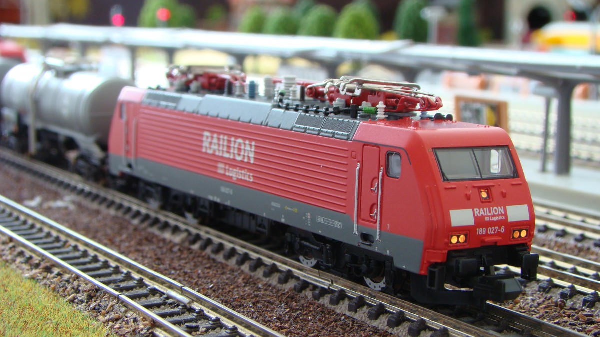 189 027 der DB Railion von Minitrix, Epoche V.