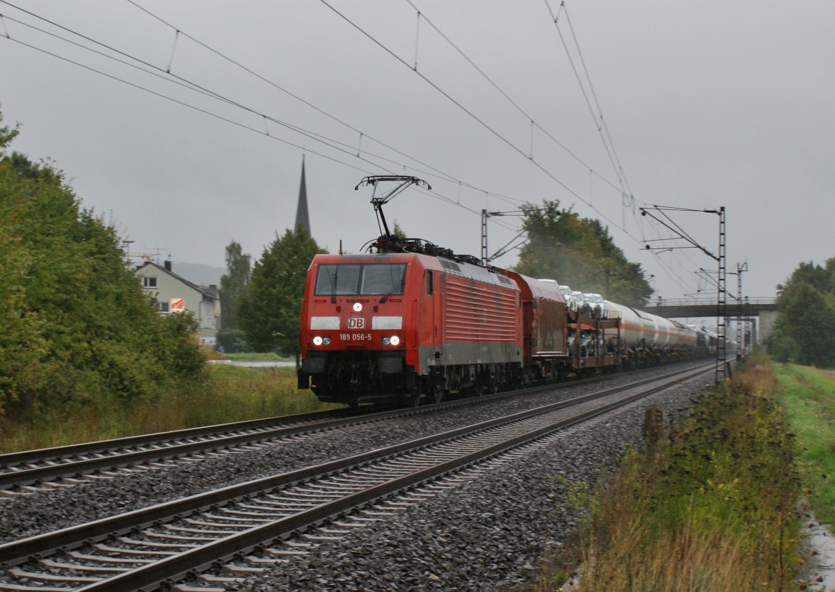 189 056-5 am 18.09.13 von Wrzburg komment mit einen gemischten Gterzug weiter Richtung Norden.