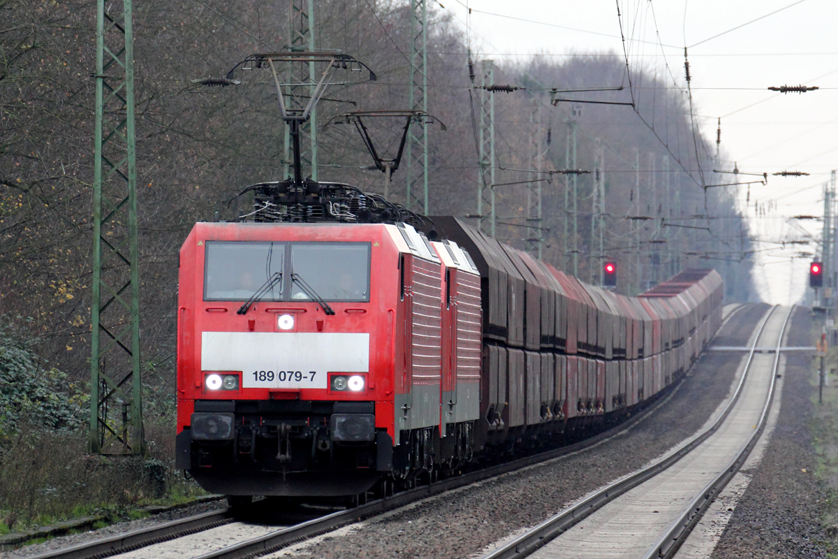 189 079-7 mit 189 048-2 durchfahren Oberhausen-Holten 13.12.2014