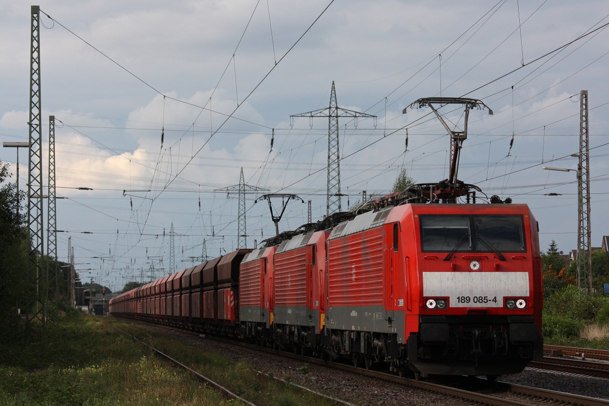 189 085+189 030+189 034 am 9.9.13 mit einem Erzzug in Ratingen-Lintorf.
