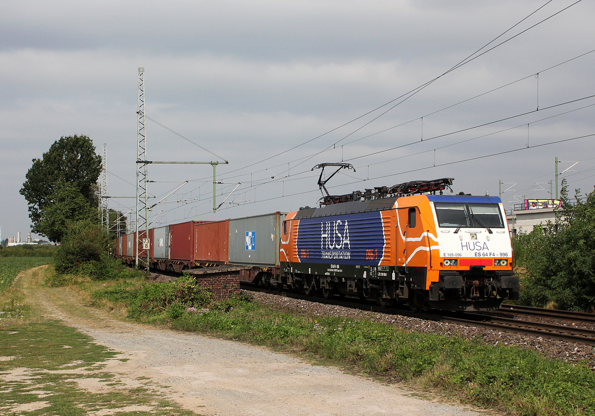 189 096 / ES 64 F4-996 der HUSA Transportation in Porz Wahn am 02.09.2013