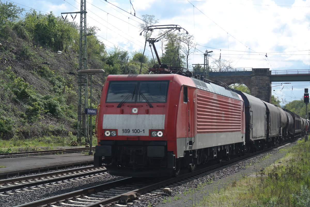 189 100 am 09.05.2014 mit einem gemischten Güterzug in Eichenberg.
