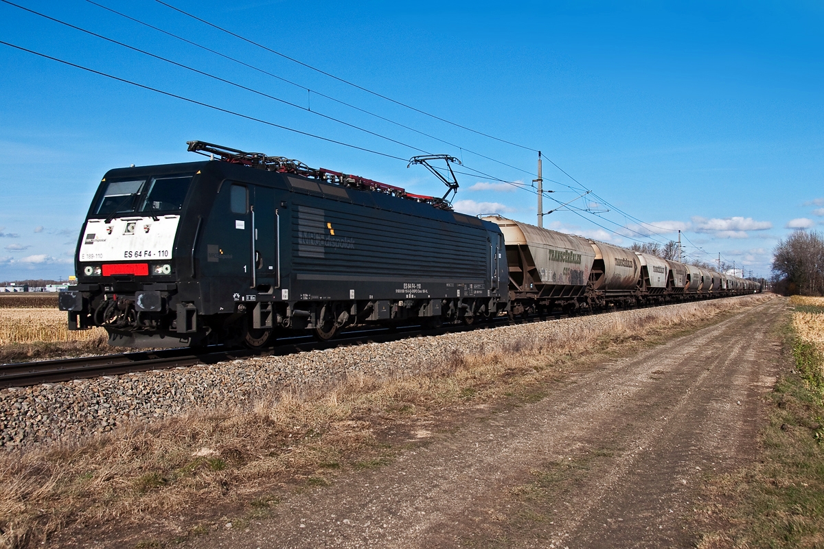 189 110, unterwegs in Richtung St. Pölten, fotografisch festgehalten am 08.02.2014 im Tullnerfeld. 