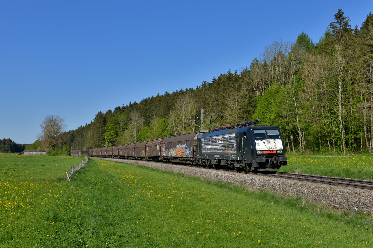 189 150 mit dem Boschzug am 08.05.2016 bei Fellach. 