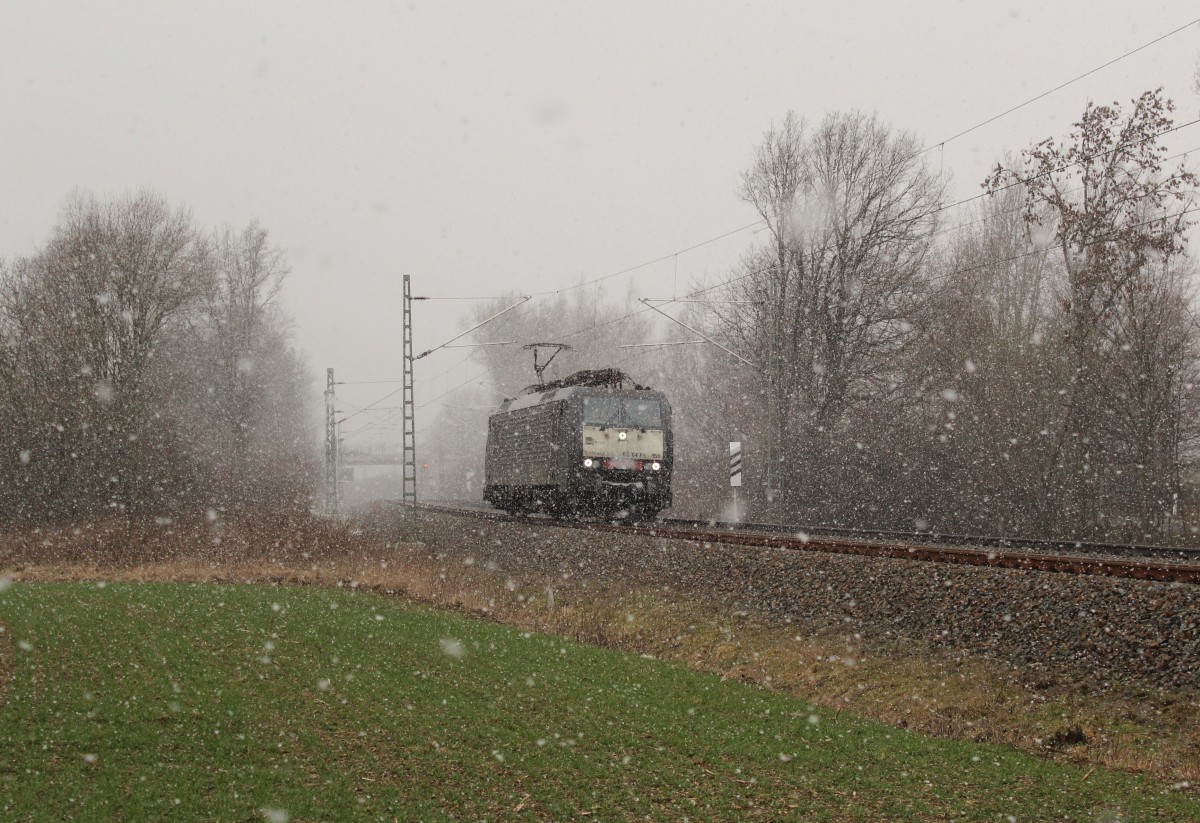 189 459 zu sehen am 25.02.16 im Schneetreiben an der Schöpsdrehe bei Plauen/V.