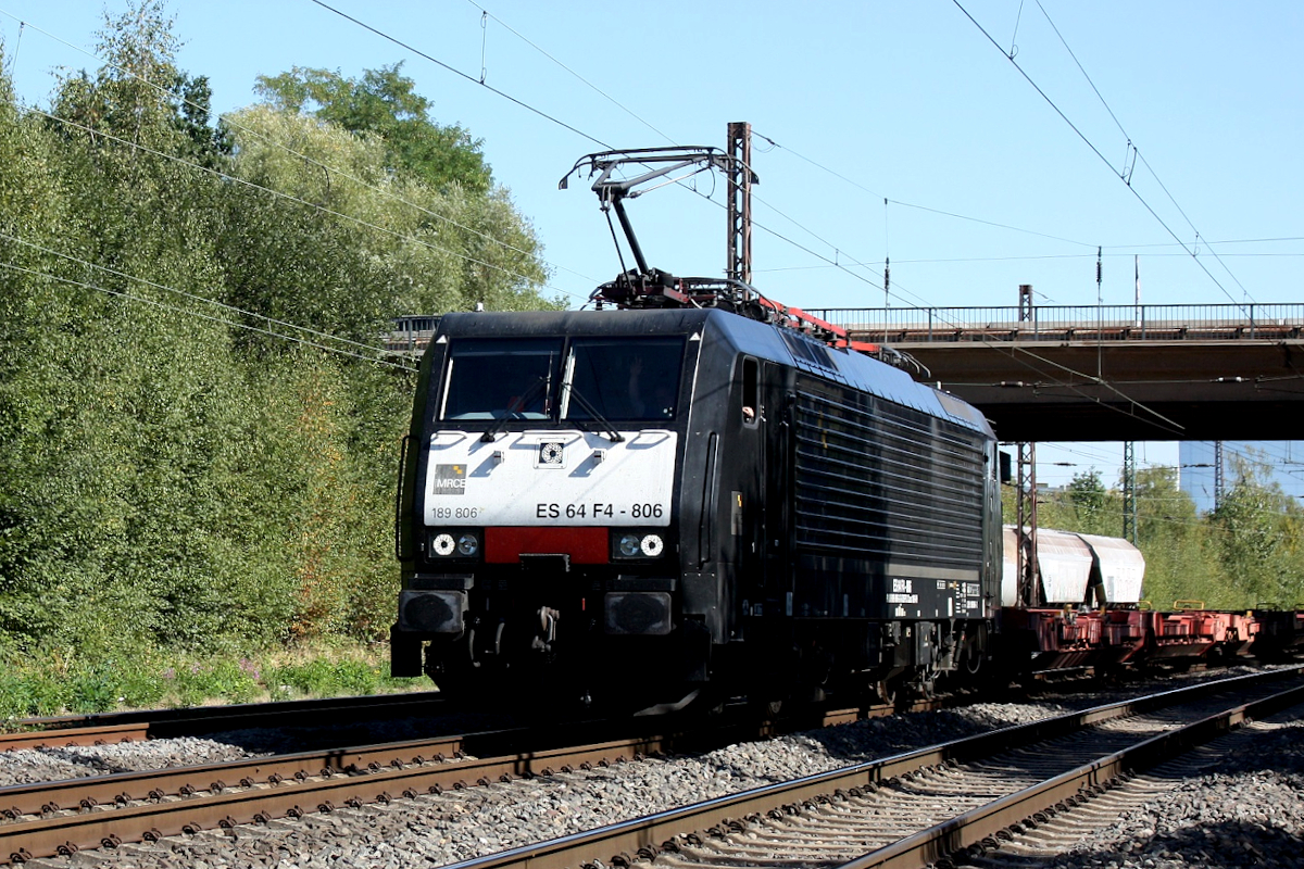 189 806 MRCE Dispolok  ES 64 F4-806  am 08.09.2022 auf der Hamm-Osterfeld Strecke bei Datteln.