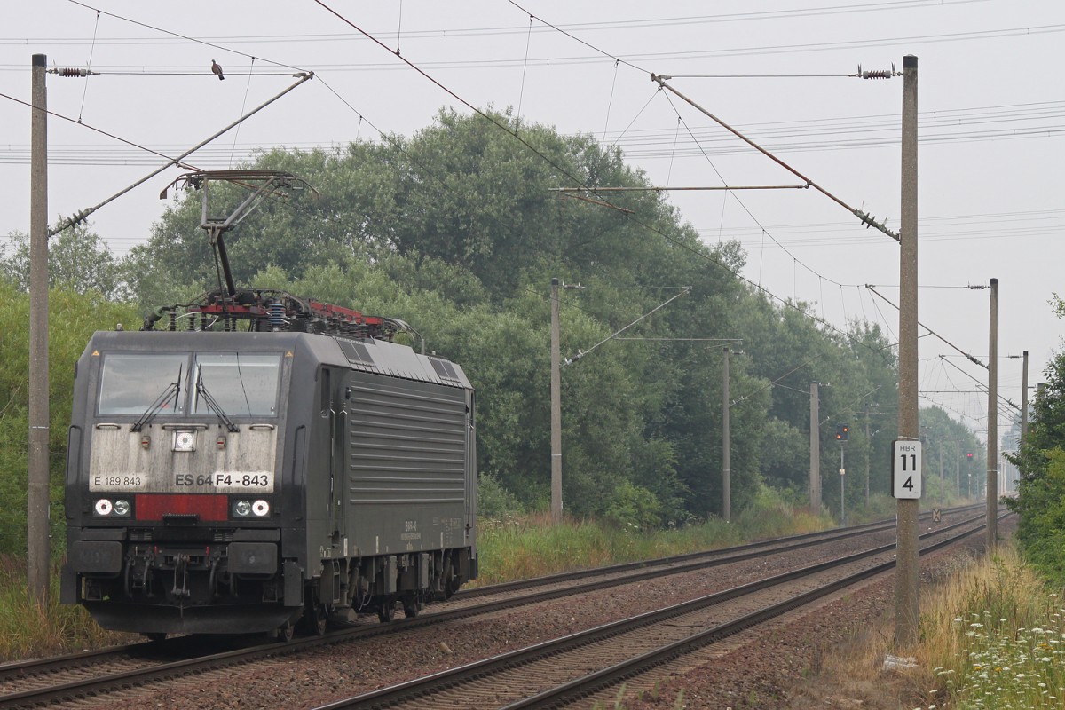 189 843 fuhr am 25.7.13 durch Hamburg-Moorburg.