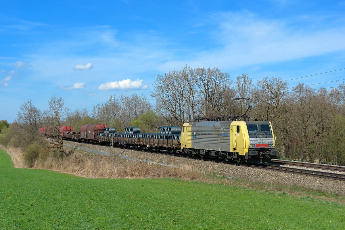189 901 mit DGS 44129 am 03.04.2011 bei Hilperting.