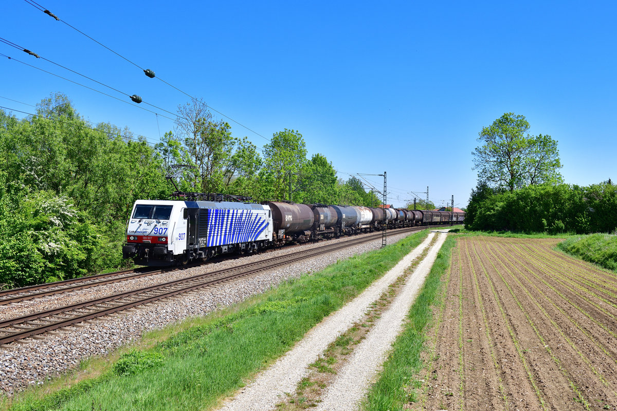 189 907 mit DGS 45190 am 07.05.2020 bei Langenisarhofen.