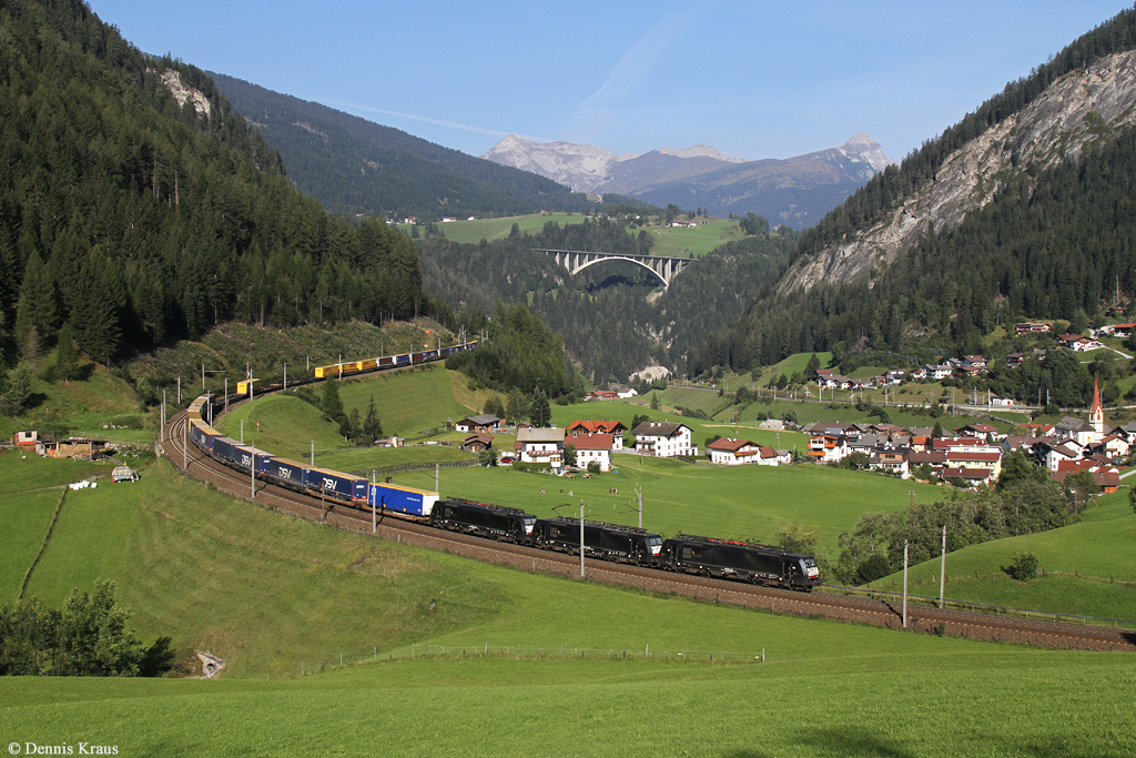 189 910 + 992 + 280 mit KLV Zug am 12.09.2015 bei St. Jodok.