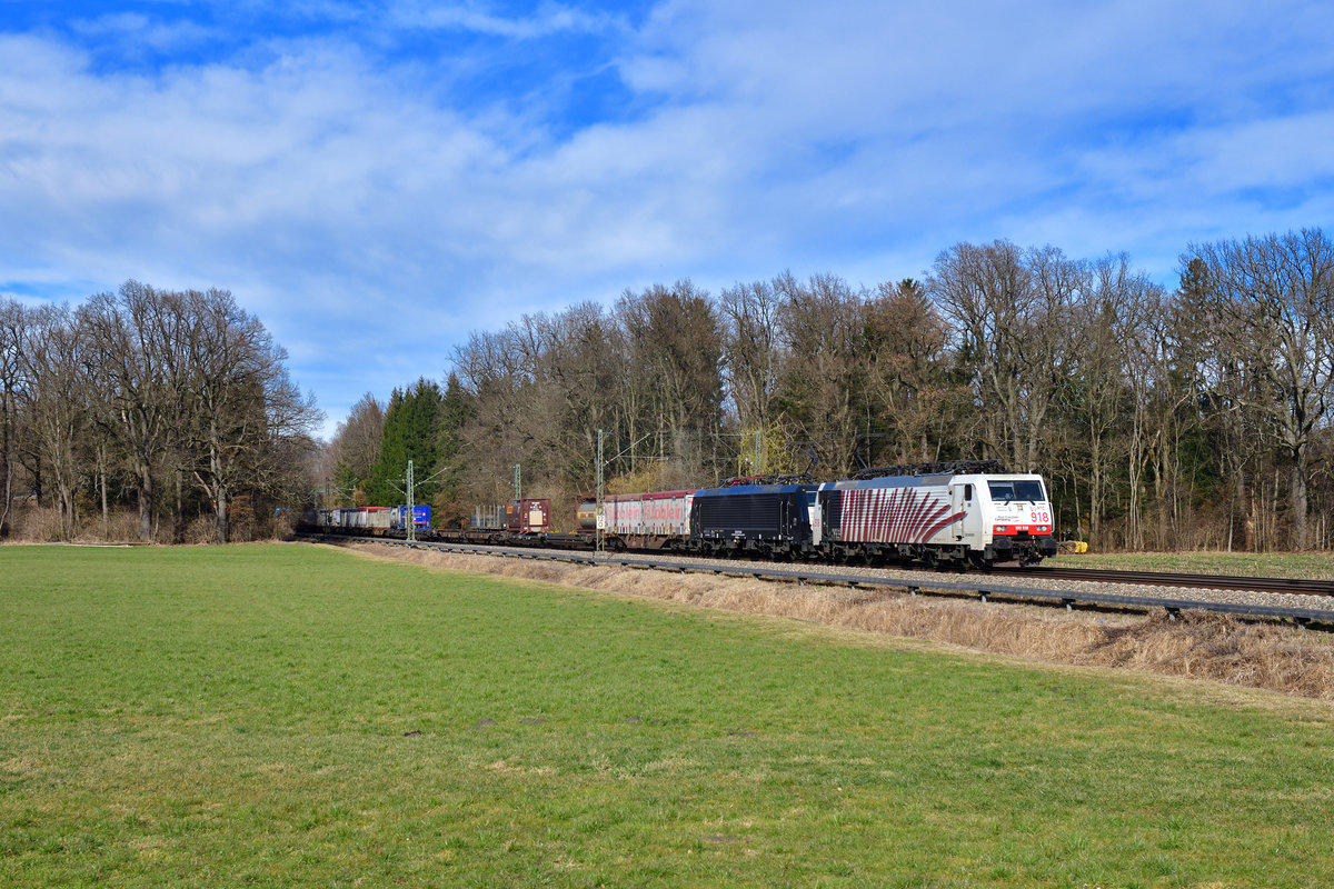 189 918 + 189 931 mit DGS 43119 am 22.02.2020 bei Brannenburg.