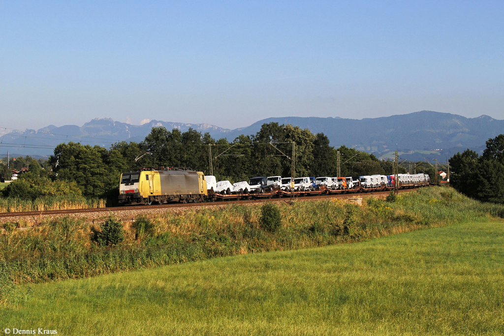 189 995 mit Autozug am 05.08.2015 bei Rann.