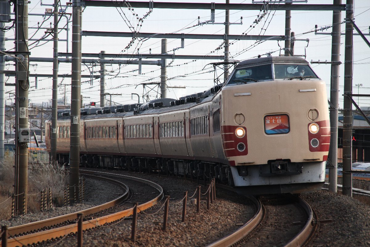189 :Electoric-Car. JR-East Chuuou-Line.Series 189 Special Express Electoric Car  Holiday-Kaisoku FUJISAN  in Hino-City,Tokyo,Japan 03.Jan.2014

