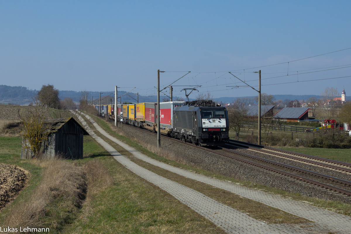 189 von MRCE durchfährt Schmalenbach, 18.03.2016