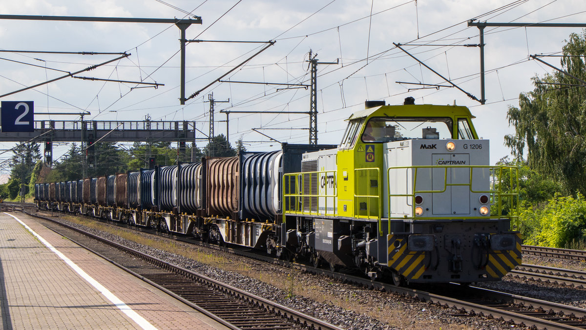 19. Juli 2019 in Niederndodeleben: 275 801-9 ist ostwärts unterwegs. 