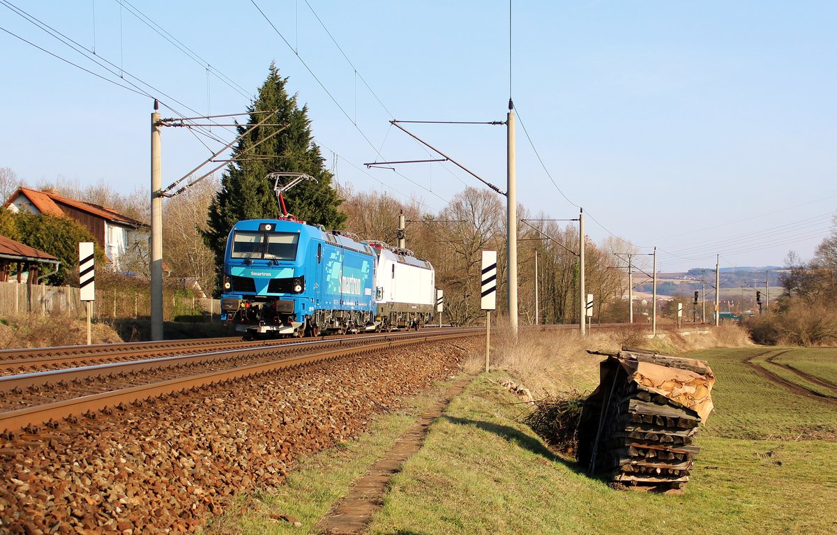 192 001 Smartron und 191 023 I-Dispo fuhren am 24.03.18 durch Remschütz nach Dessau.