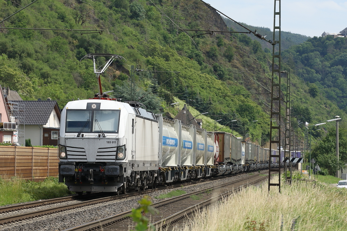 193 011 am 08.06.2024 in Braubach