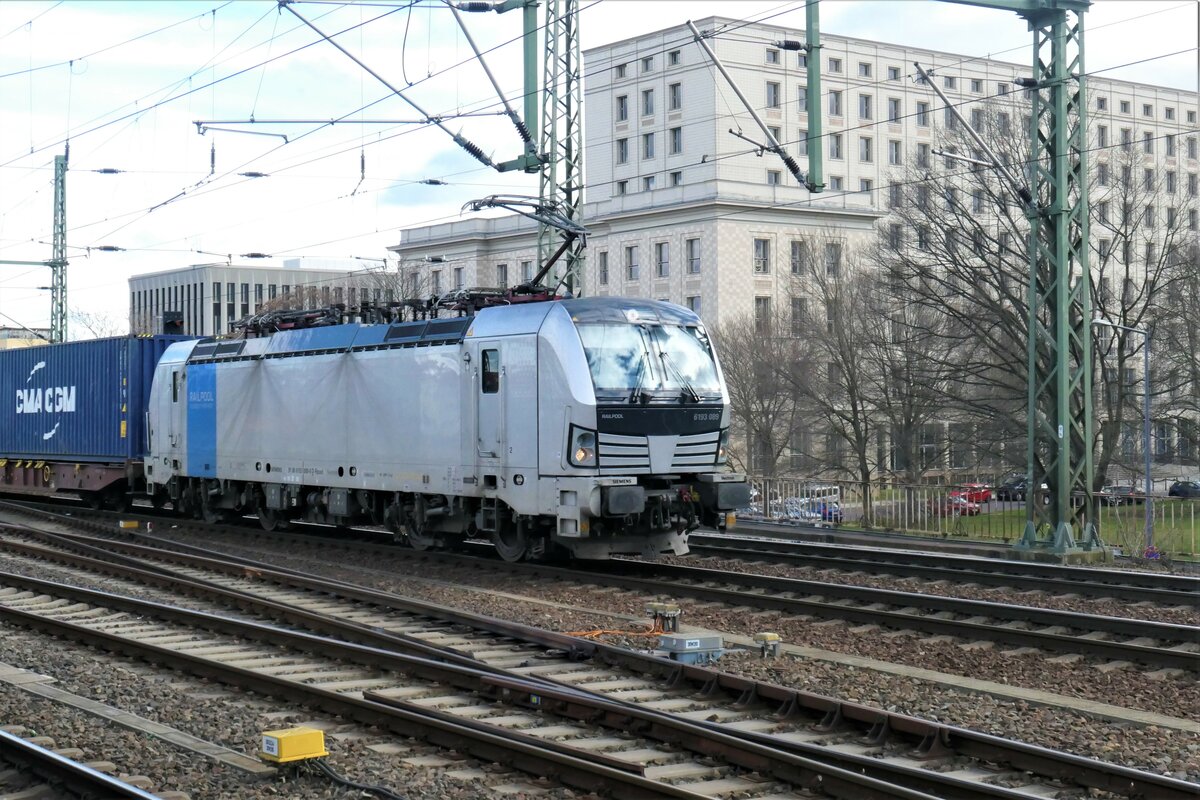 193 089 von Railpool, fotografiert im März 2023 in Dresden Hauptbahnhof