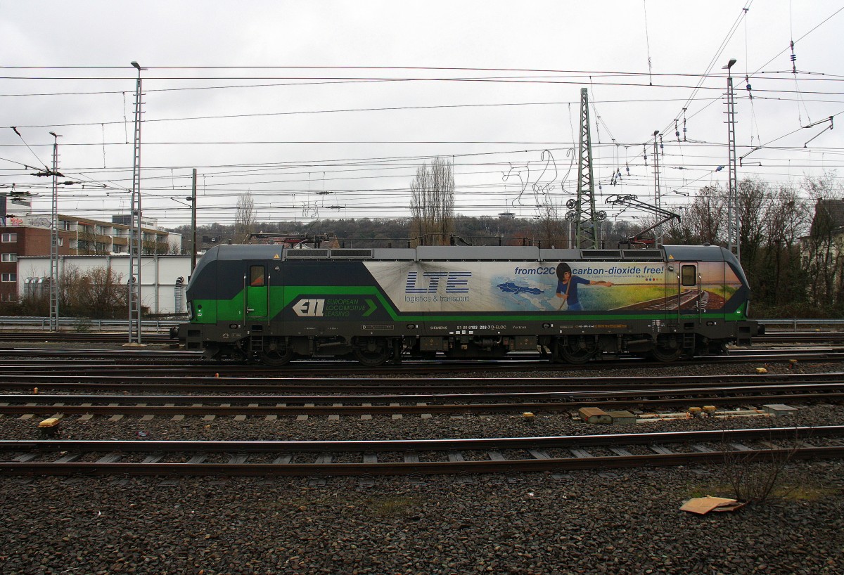 193 203-7 von LTE rangiert in Aachen-West. 
Aufgenommen vom Bahnsteig in Aachen-West. 
Bei Nieselregen am Mittag vom 20.2.2016.