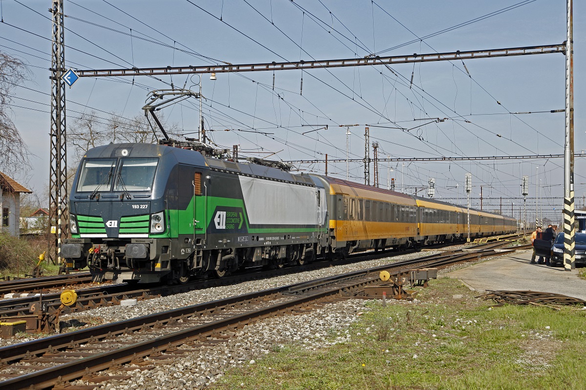193 227 mit Regionjet in Devinska Nova Ves am 31.03.2017.
