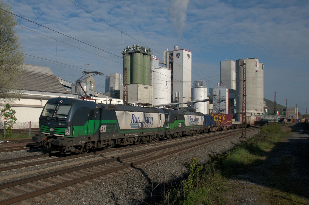 193 229 & 832 am 29.04.16 bei Karlstadt am Main