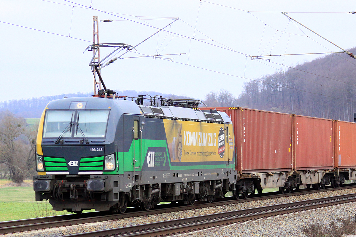 193 243 ELL am 07.02.2020 nördlich von Salzderhelden am BÜ  75,1 in Richtung Göttingen
