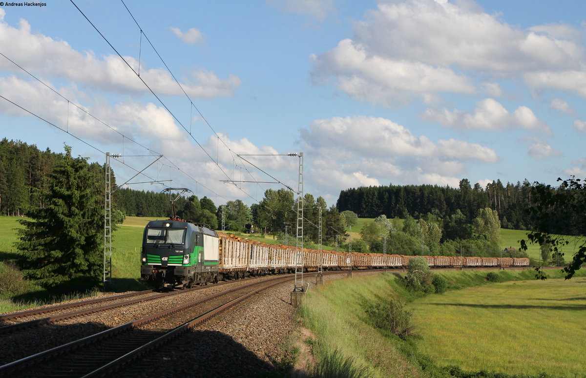 193 248 mit dem DGS 75832 (Immendingen-Augsburg Rbf) bei Peterzell 12.6.17