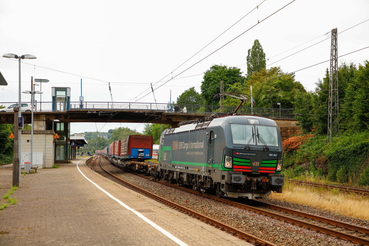 193 257 ELL/SBB Cargo International mit Winner in Wuppertal Sonnborn, am 14.07.2019.
