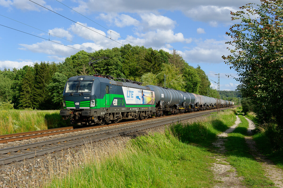 193 263 ELL/LTE mit einem Kesselzug bei Postbauer-Heng Richtung Nürnberg, 06.07.2020