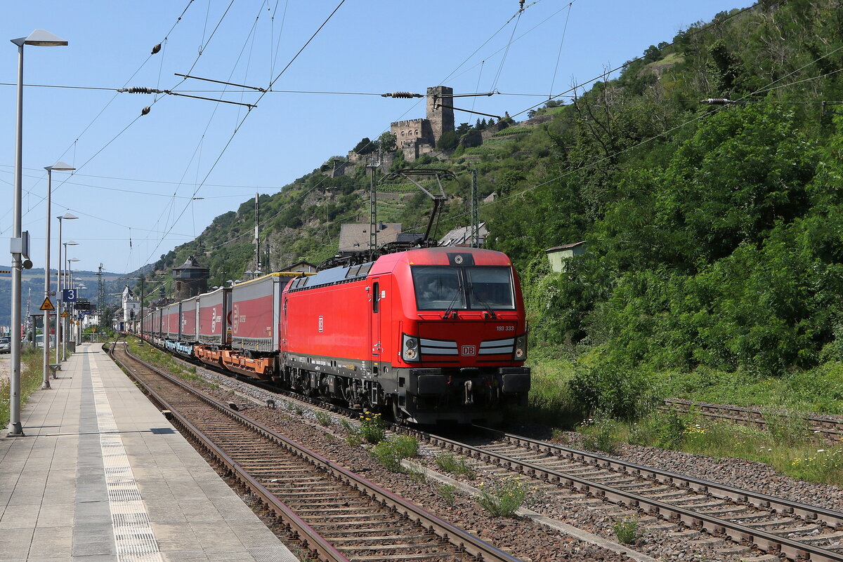 193 333 mit dem  ARCESE-KLV  am 21. Juli 2021 bei Kaub am Rhein.