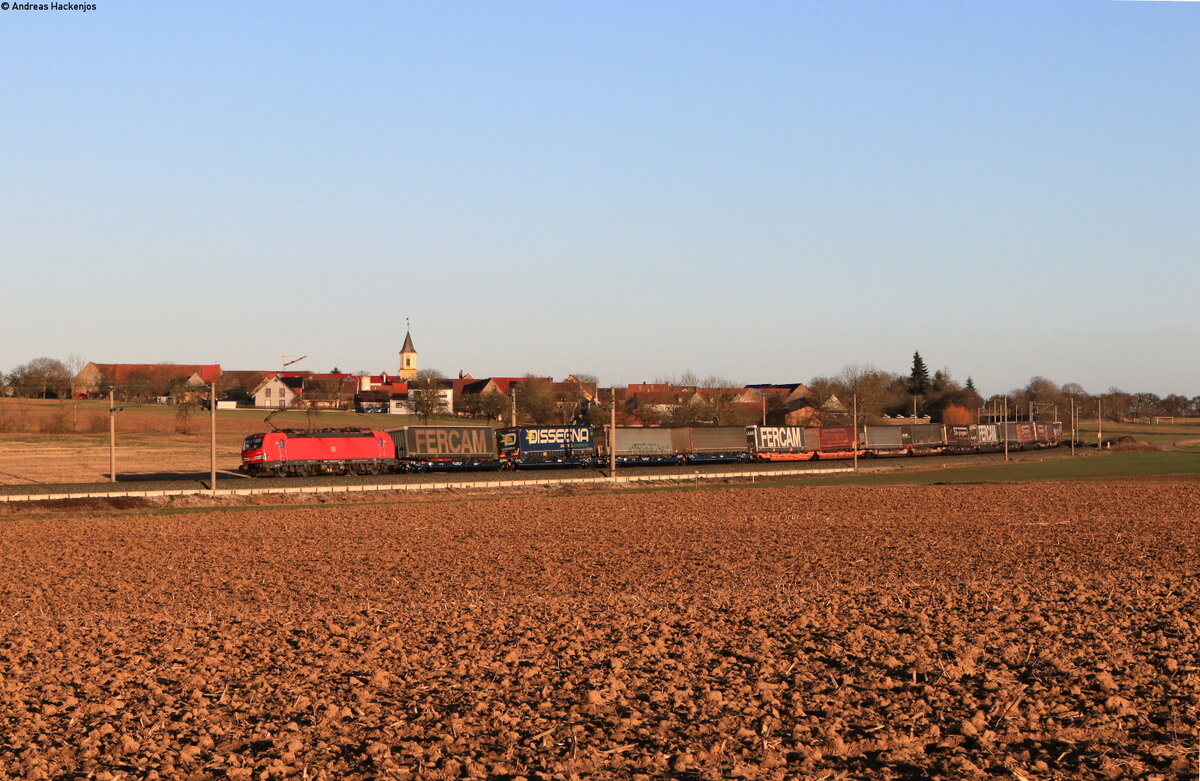 193 340-7 mit dem KT 50188 (Verona Quadrante – Köln Eifeltor) bei Rudolzhofen 23.2.22