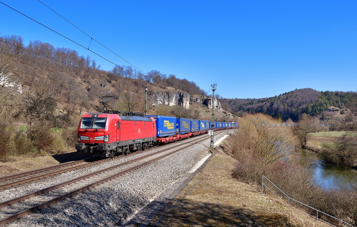 193 341 mit einem KLV am 22.03.2022 bei Hagenacker.