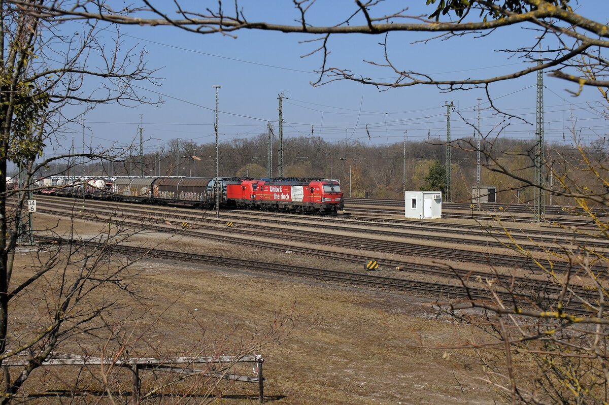 193 342 am 26.03.22 bei der Wochenendruhe in München Nord