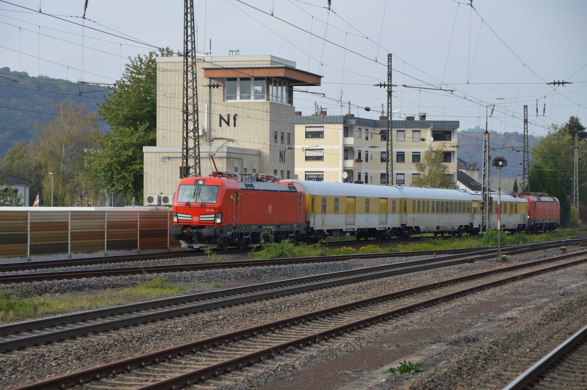 193 346 mit Baufahrzeugen und einer anderen 193er in Niederlahnstein

Aufnahme Ort: Niederlahnstein
Aufnahme Datum: 25.10.2018