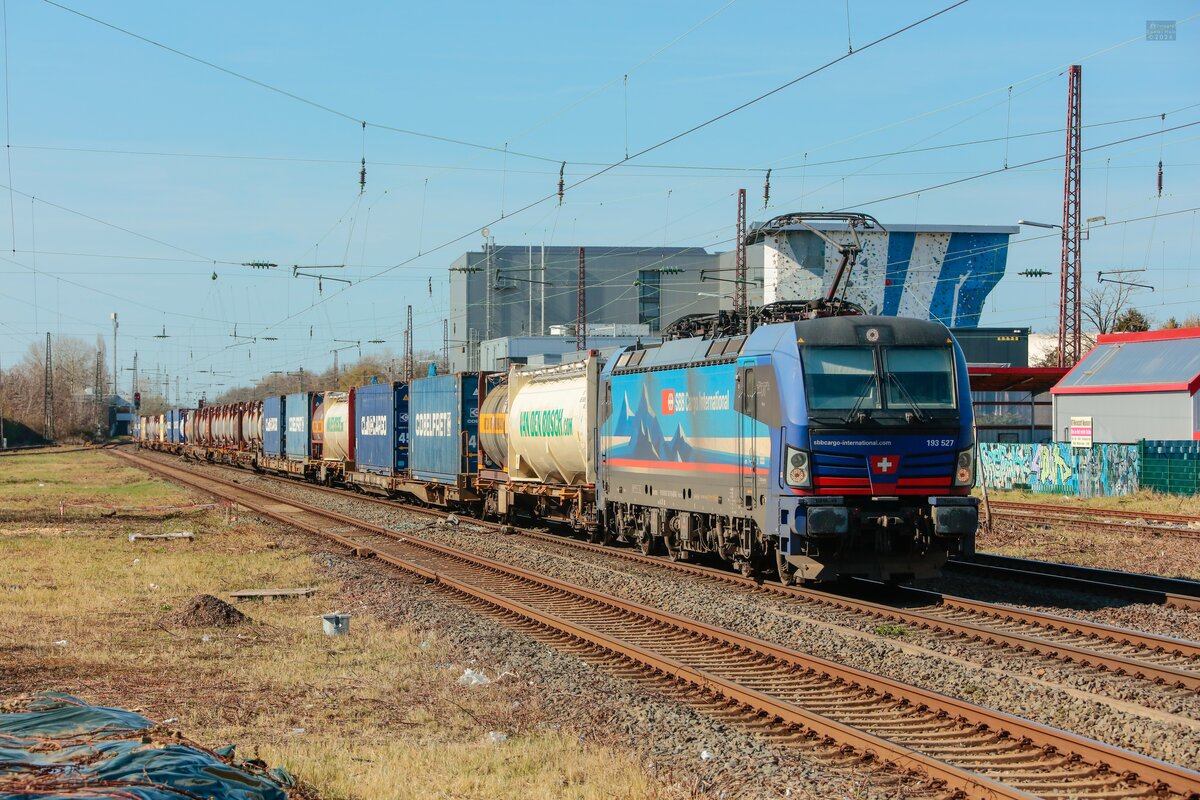 193 527 SBB Cargo International in Hilden, März 2026.